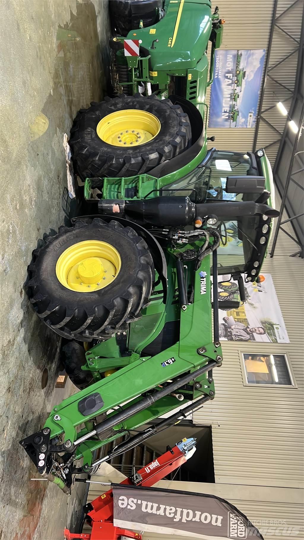 John Deere 6215R Tracteur