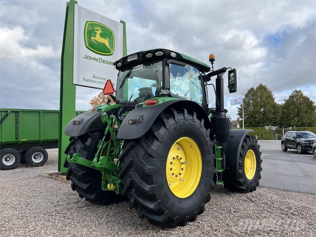 John Deere 6215R Tracteur