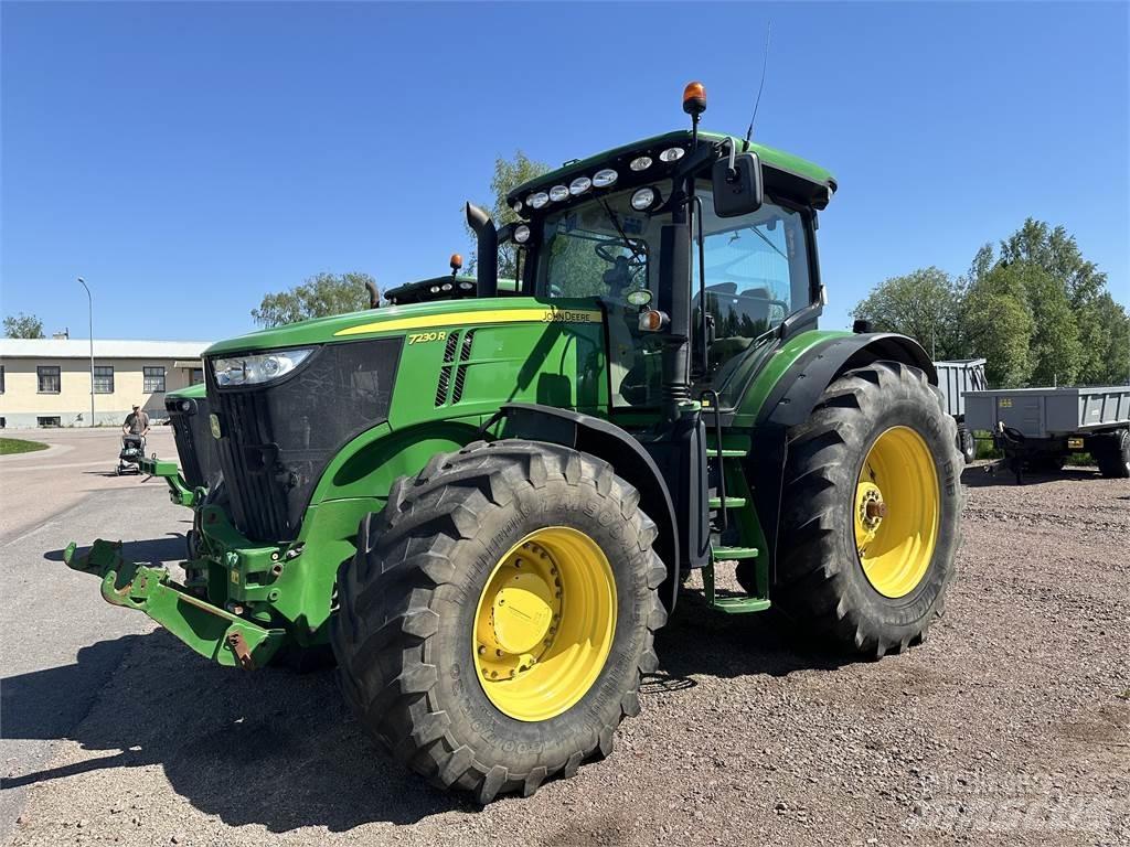 John Deere 7230R Tracteur