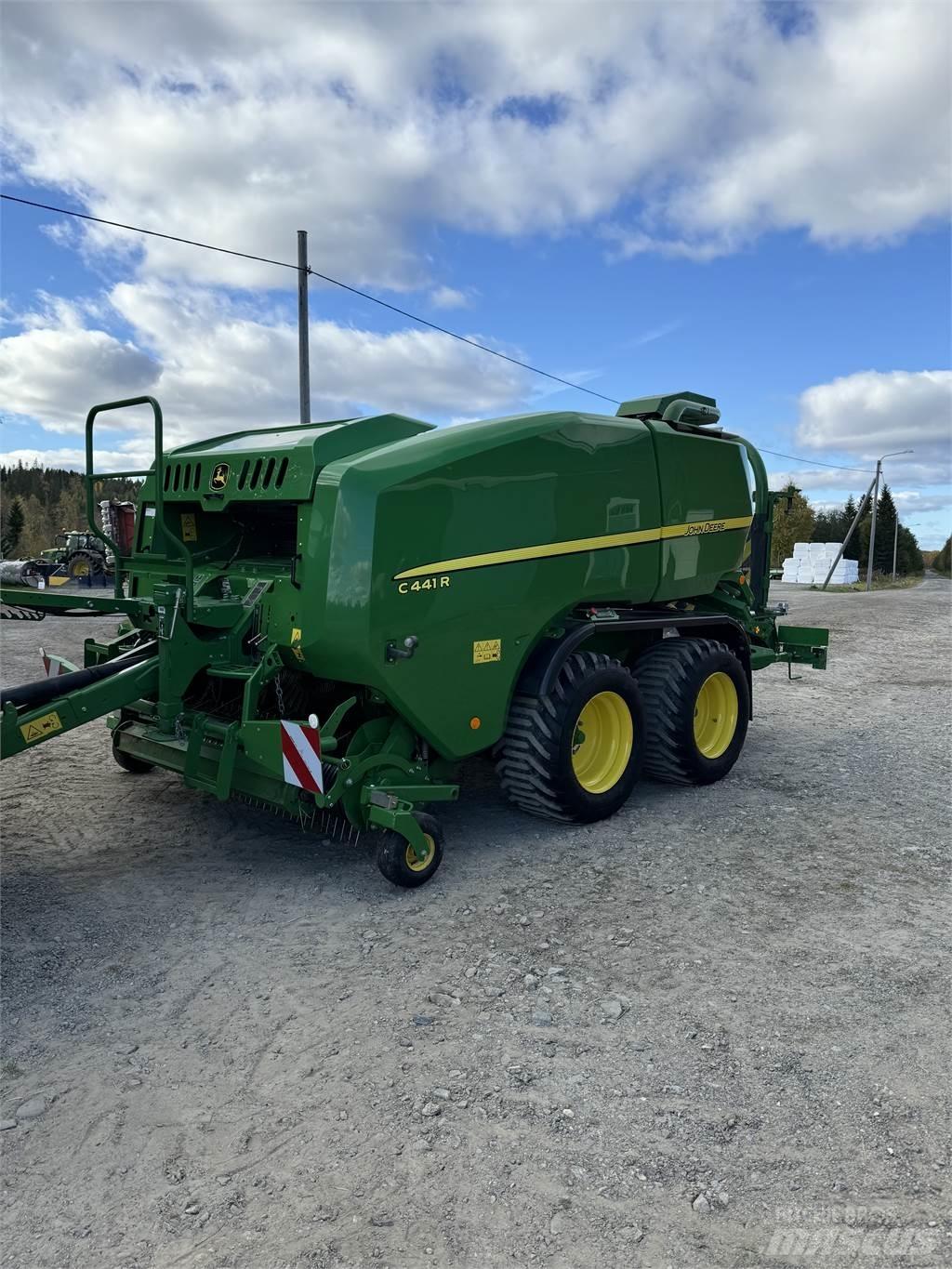 John Deere C441R boggie Autres matériels de fenaison