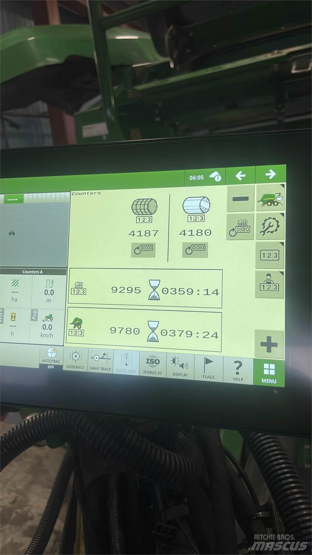 John Deere C441R boggie Autres matériels de fenaison