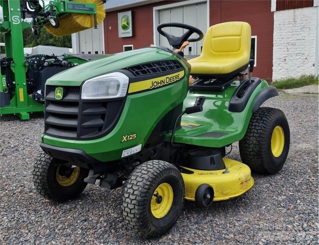 John Deere X125 Tondeuses montées