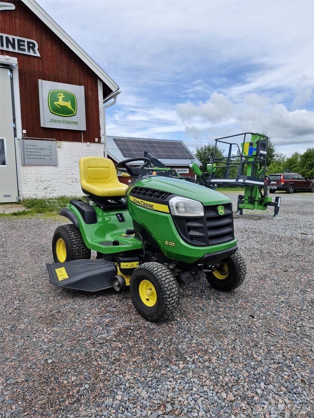 John Deere X125 Tondeuses montées