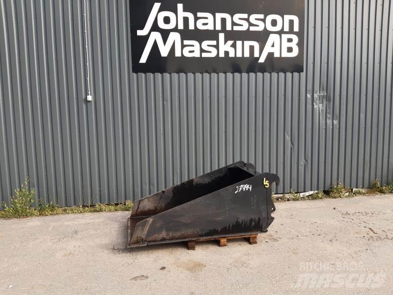 LS LÅNGSKOPA 160X80 SMS Autres équipements pour tracteur