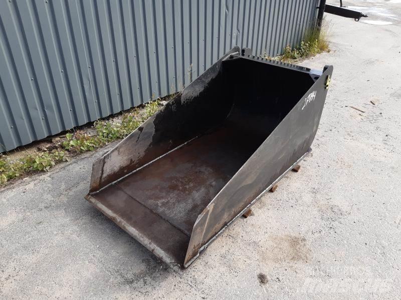 LS LÅNGSKOPA 160X80 SMS Autres équipements pour tracteur