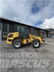 New Holland W70C Chargeuse sur pneus