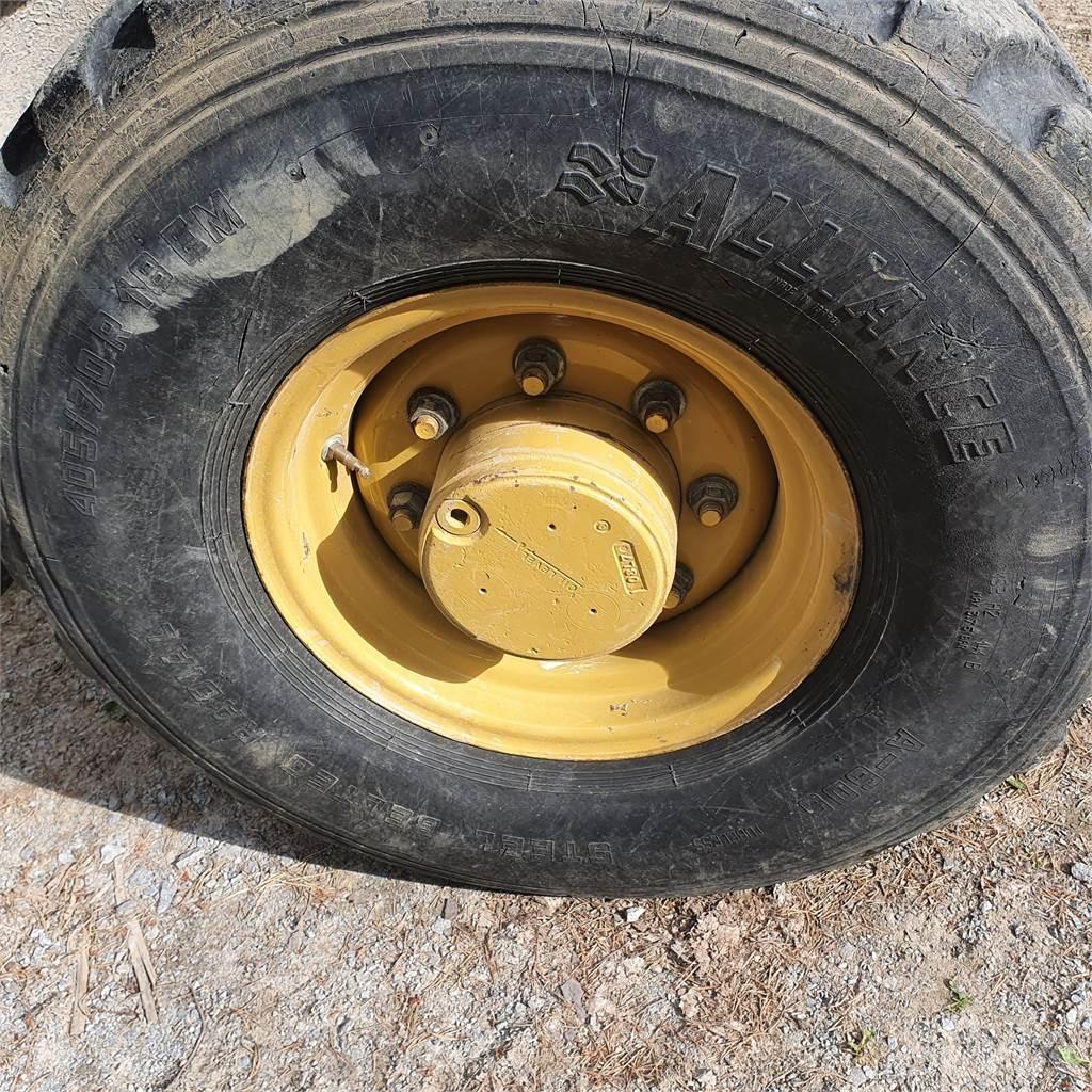  RESERVHJUL 405/70-18 Pneus, roues et jantes