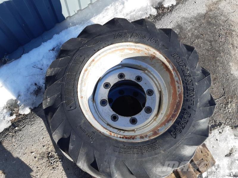  TRAKTOR HJUL 10,5/80-18 Pneus, roues et jantes