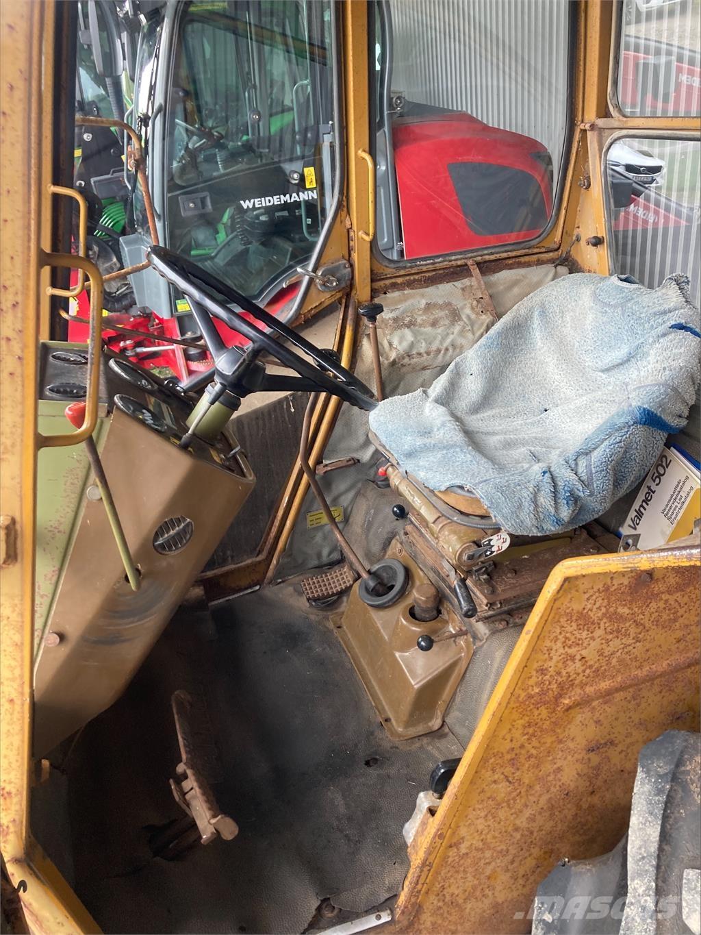 Valmet 502 TRAKTOR (KUND) Tracteur