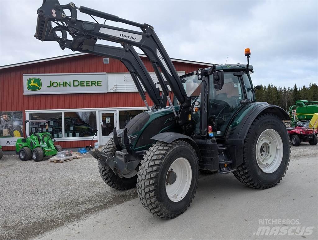 Valtra N154E Twintrac Tracteur