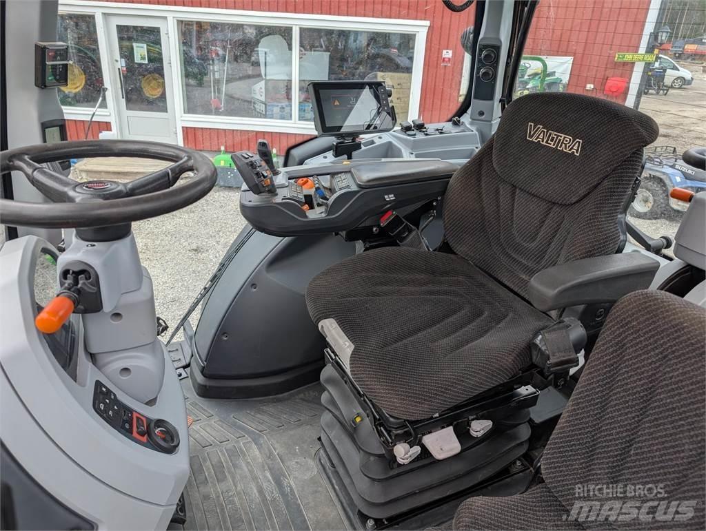 Valtra N154E Twintrac Tracteur