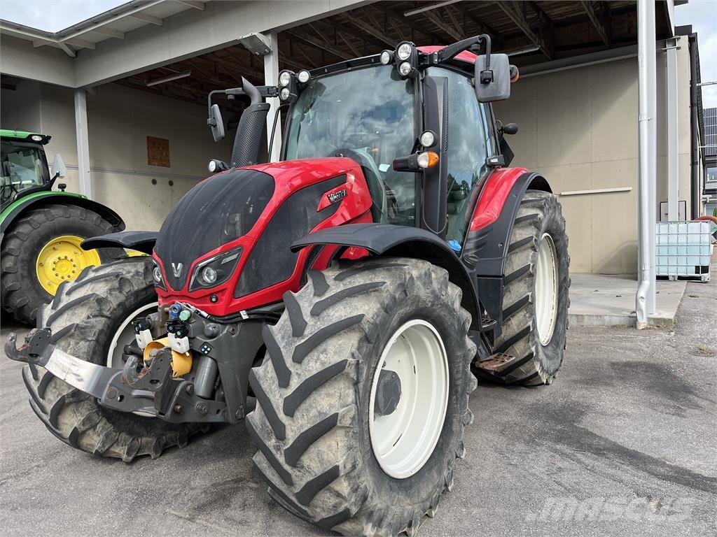 Valtra N174 Tracteur