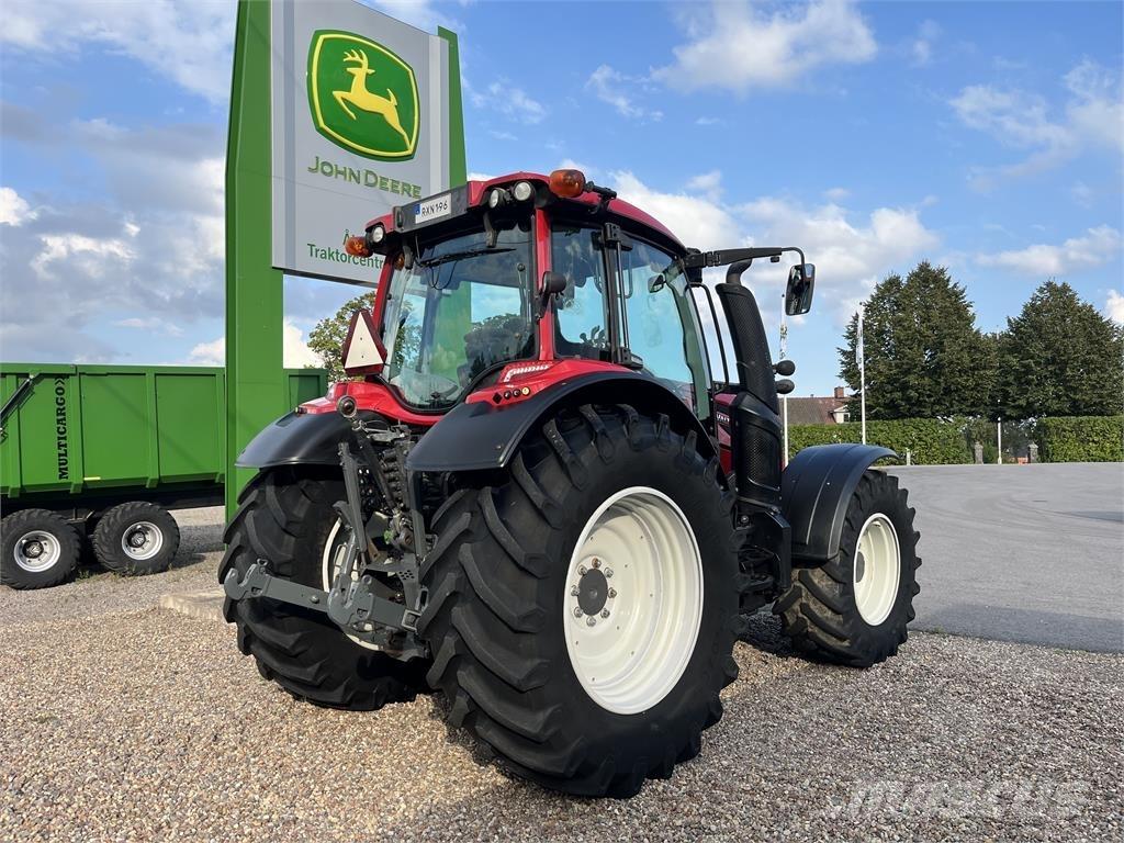 Valtra N174 Tracteur