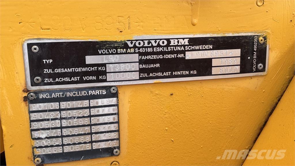 Volvo L90 LASTMASKIN Chargeuse sur pneus