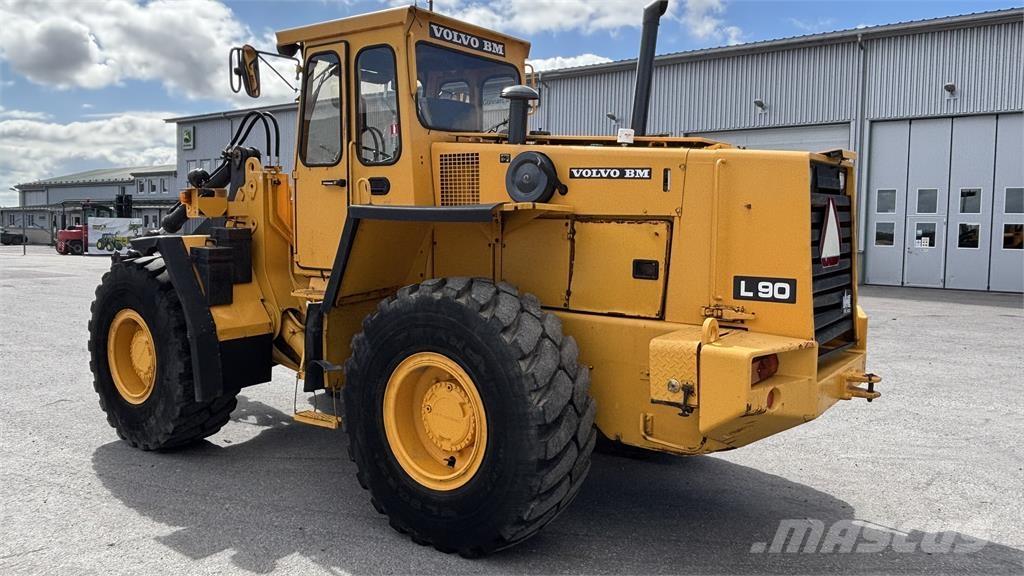 Volvo L90 LASTMASKIN Chargeuse sur pneus