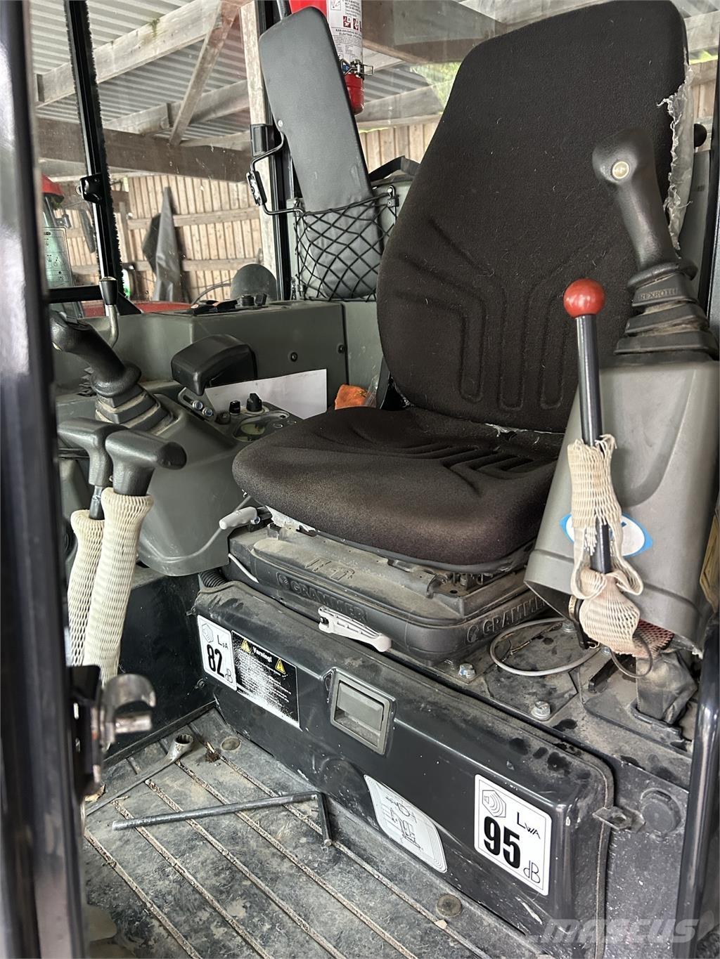 Yanmar VIO 38 GRÄVARE Chargeuse sur pneus