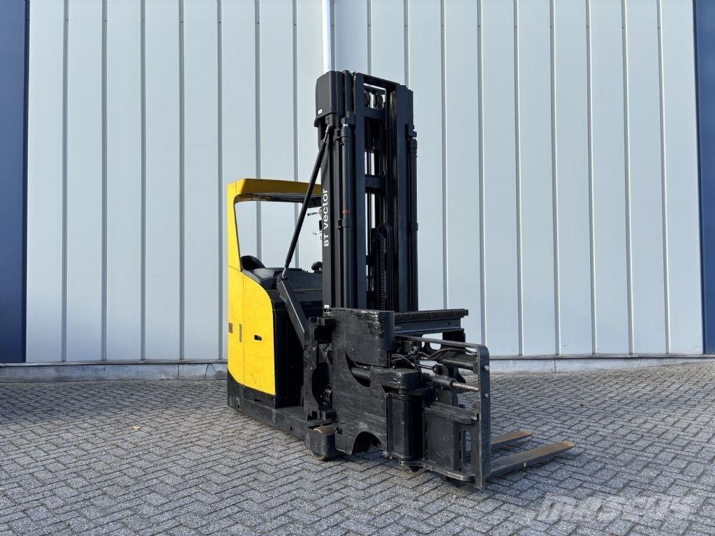 BT VRE150 Chariot à mât rétractable