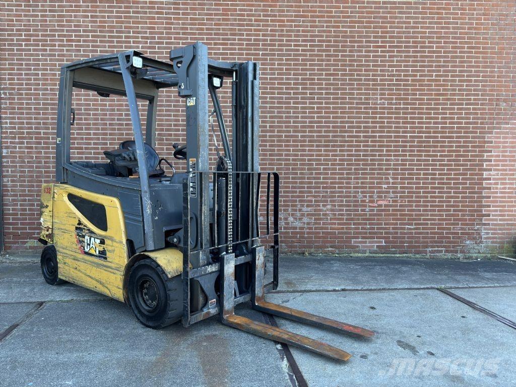 CAT 2EP5000 Chariots élévateurs électriques