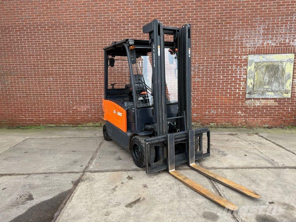 Doosan B35X-7 Chariots élévateurs électriques