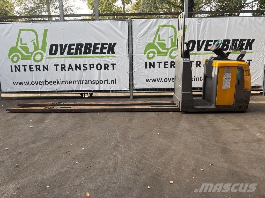 Jungheinrich ECE230 Gerbeurs Automoteurs