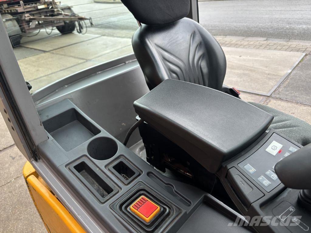 Jungheinrich EFG 216k Chariots élévateurs électriques