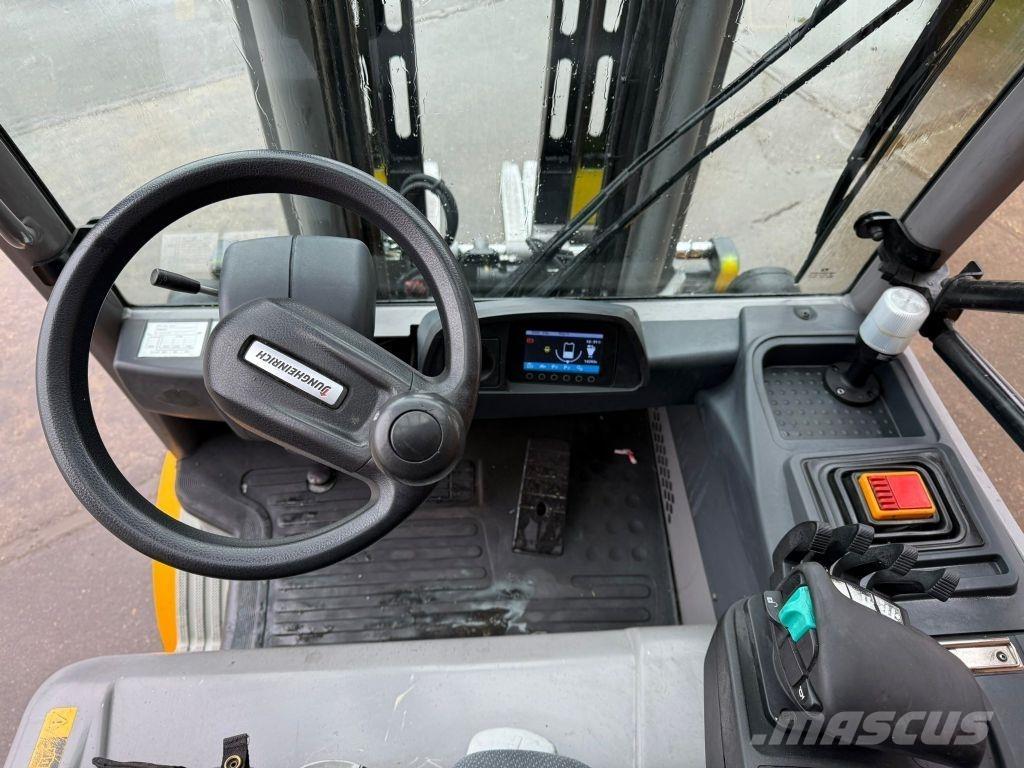 Jungheinrich EFG S30 Chariots élévateurs électriques