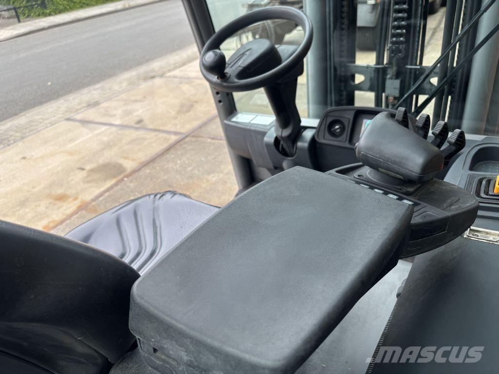 Jungheinrich EFG S30 Chariots élévateurs électriques