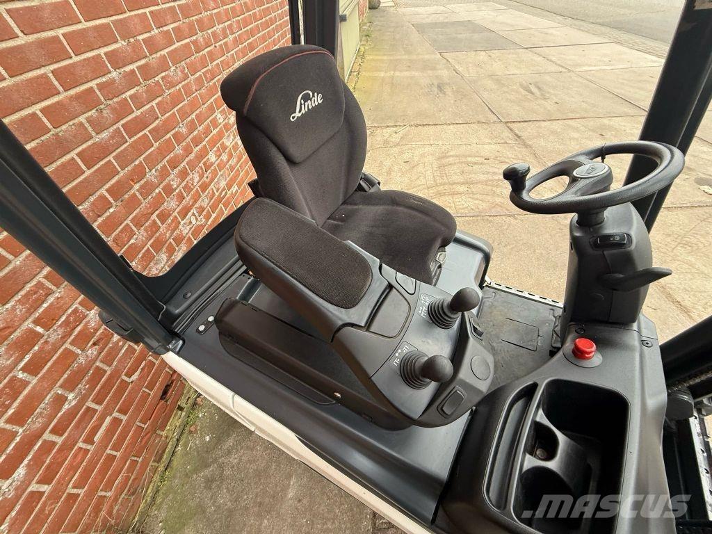 Linde E14-02 Chariots élévateurs électriques