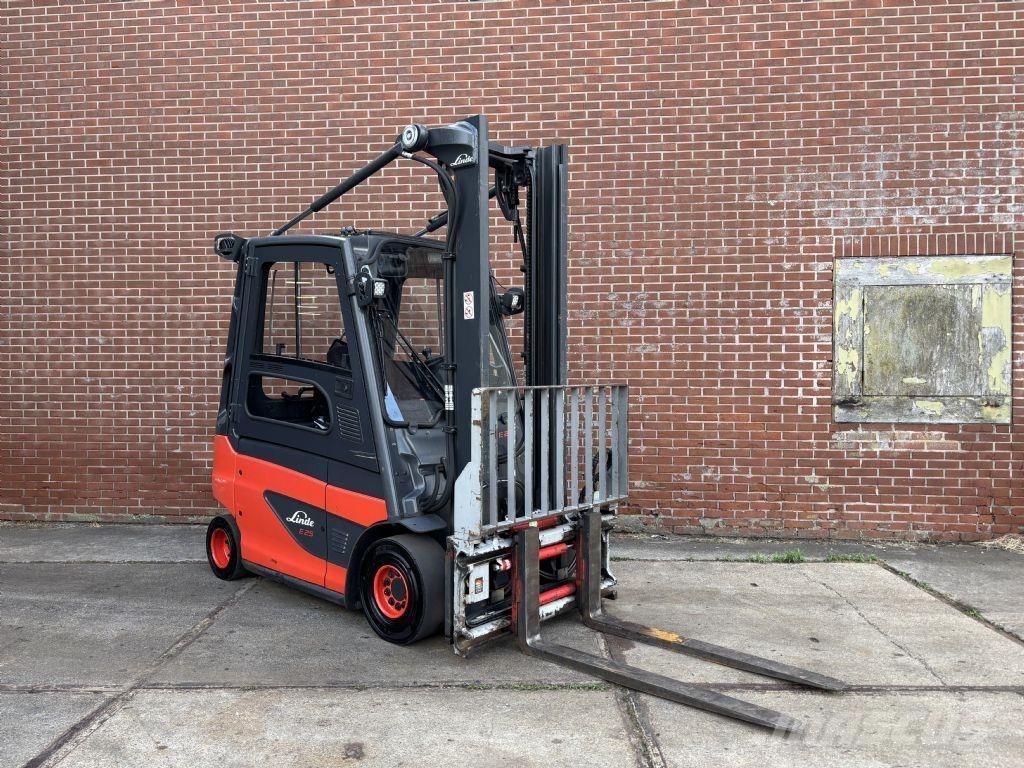Linde E25-01 Chariots élévateurs électriques