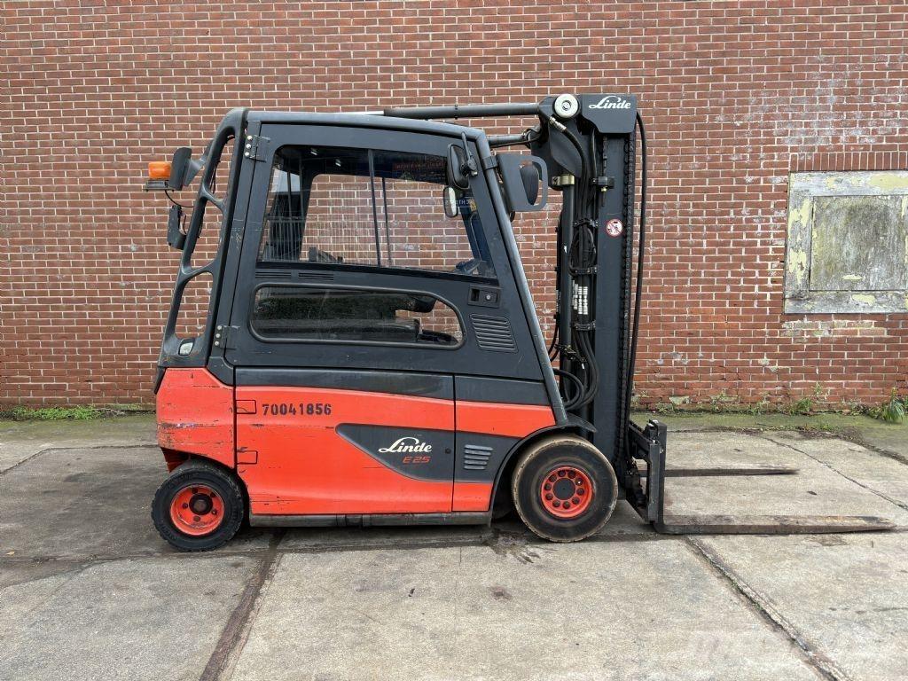 Linde E25L-01 Chariots élévateurs électriques
