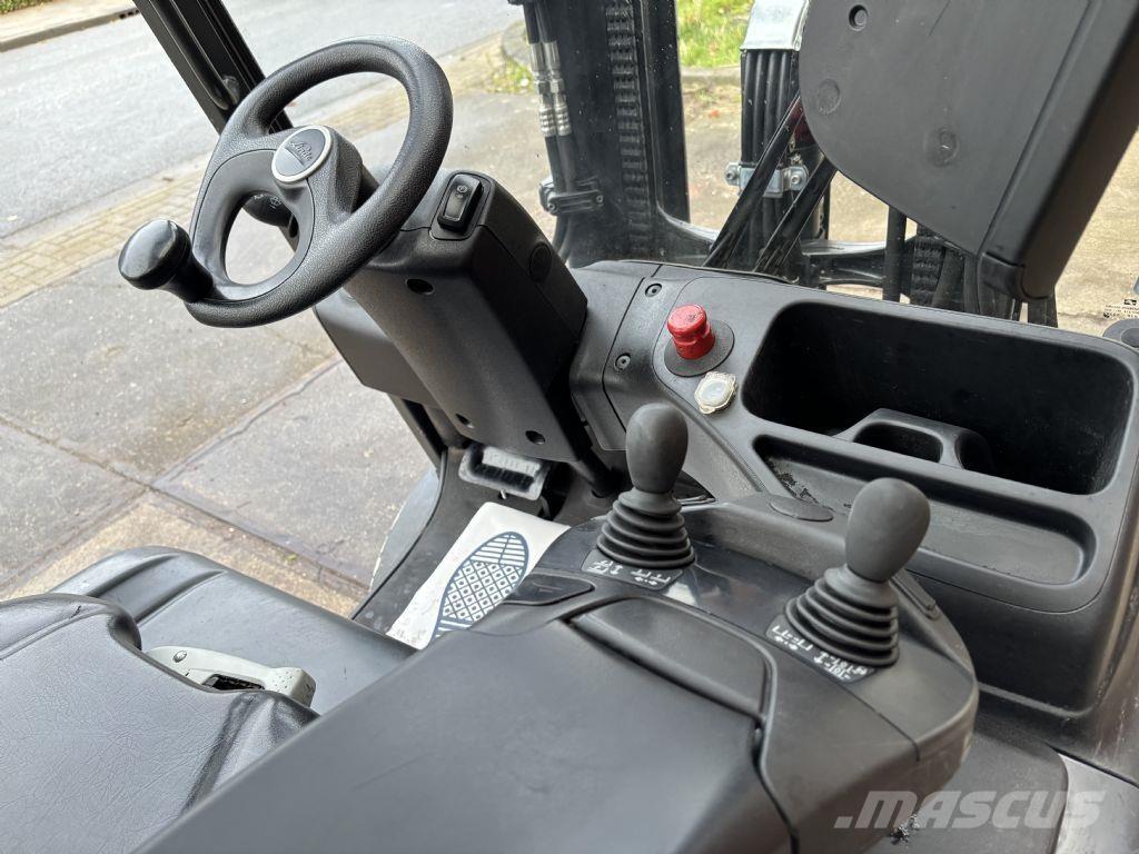 Linde E25L-01 Chariots élévateurs électriques