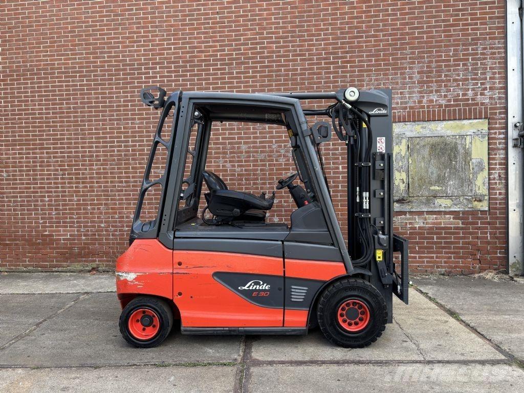 Linde E30-01 Chariots élévateurs électriques