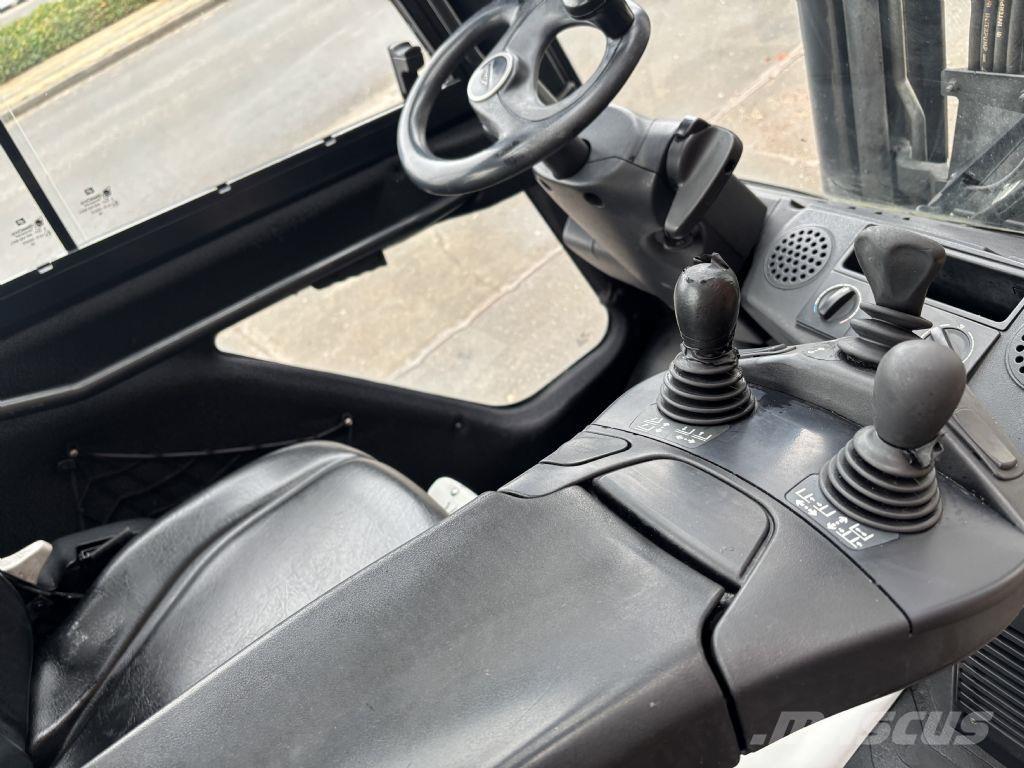 Linde H25D-02 Chariots diesel