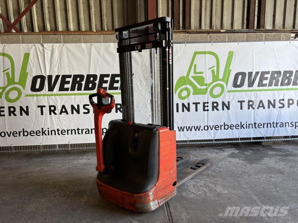 Linde L10 Gerbeur accompagnant