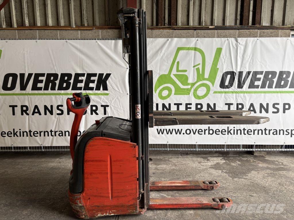 Linde L14 Gerbeur accompagnant