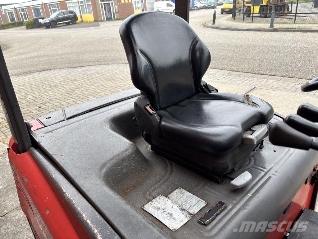Manitou ME 425C Chariots élévateurs électriques