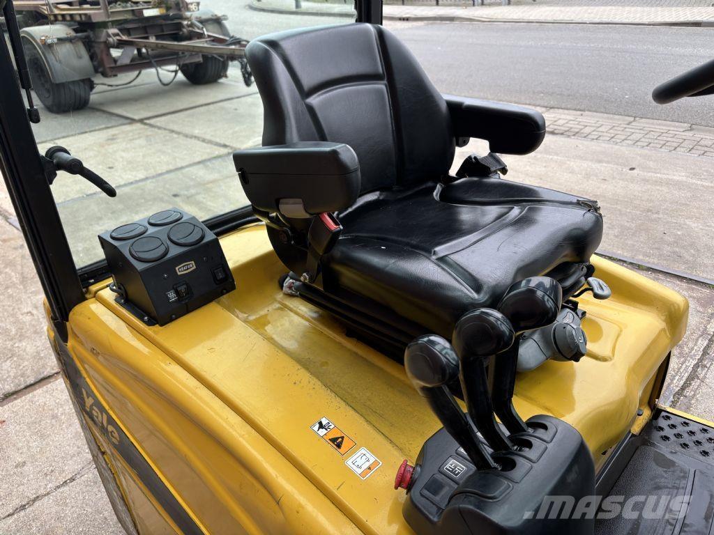 Yale ERP16VT Chariots élévateurs électriques