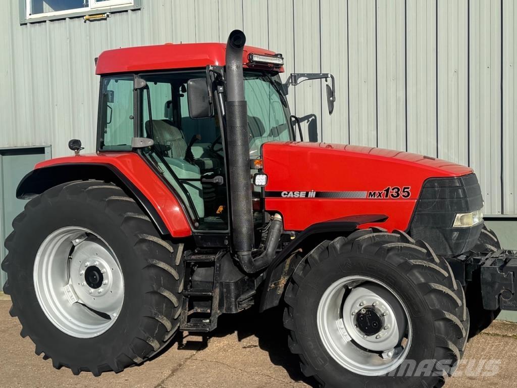 CASE MX 135 Tracteur