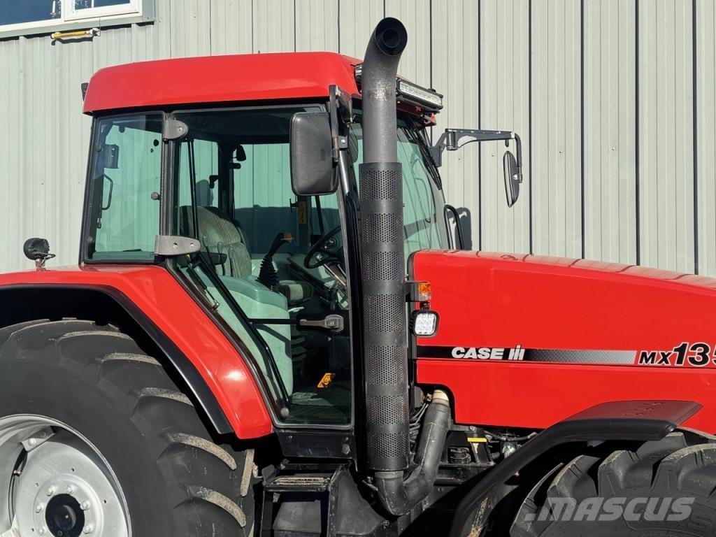 CASE MX 135 Tracteur