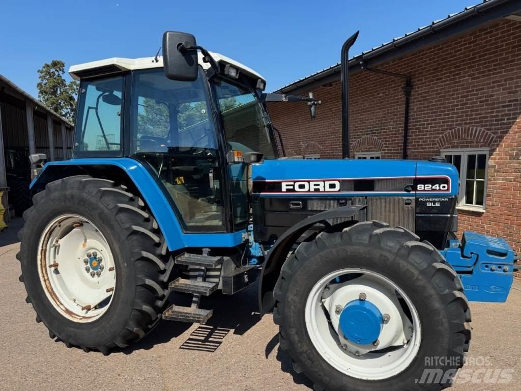 Ford 8240 SLE Tracteur