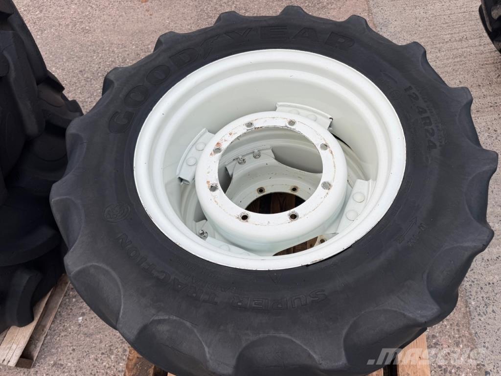 Goodyear 120 Autres équipements pour tracteur