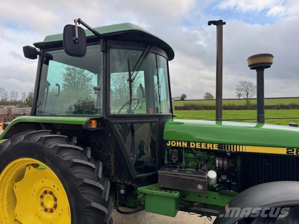 John Deere 2850 Tracteur