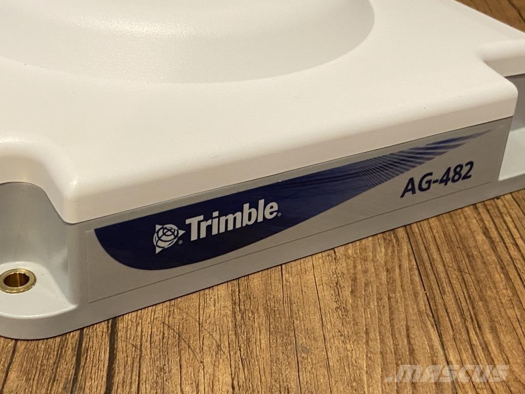 Trimble T6160 Autres équipements pour tracteur