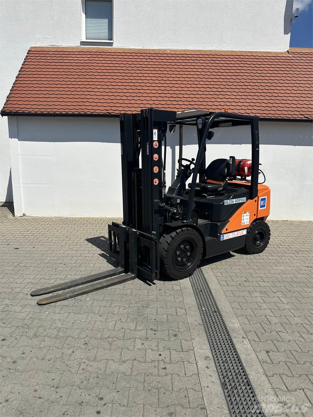 Doosan G30P-7 Construction - Autres