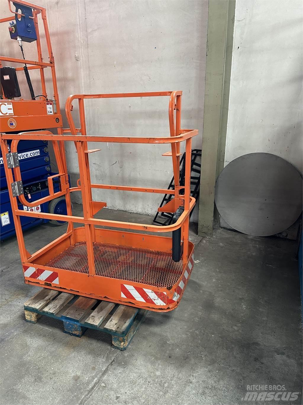 JLG 1001186387s Construction - Autres