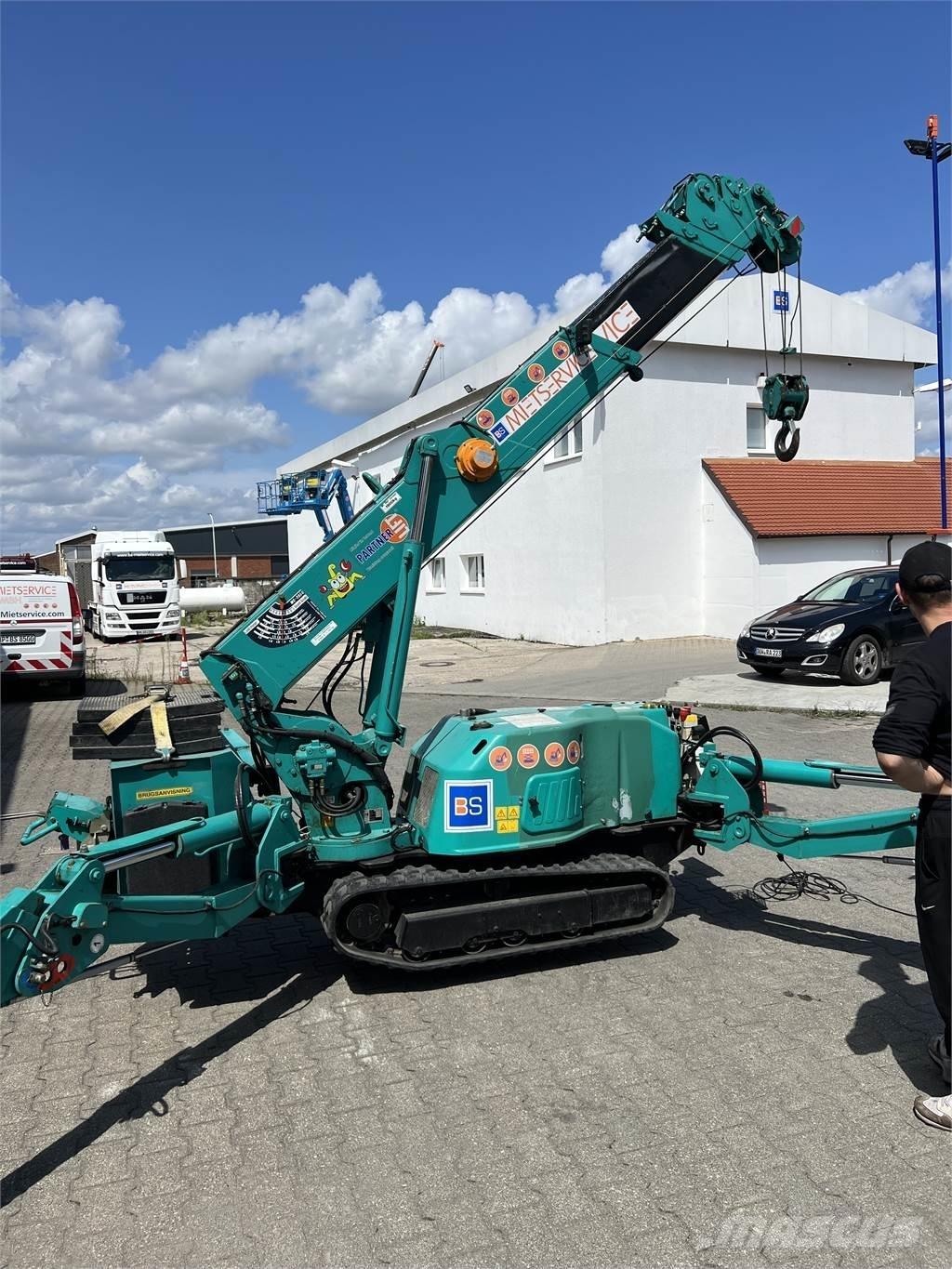 Maeda MC285 Mini grue