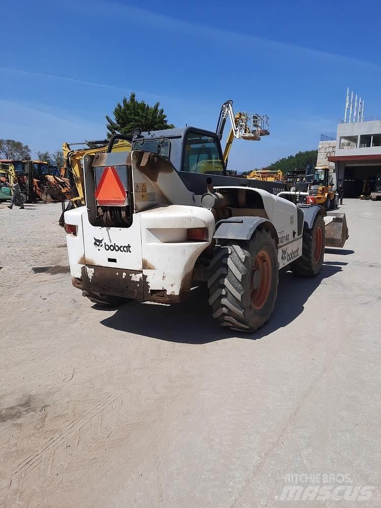 Bobcat T40-140 Chariot à mât rétractable