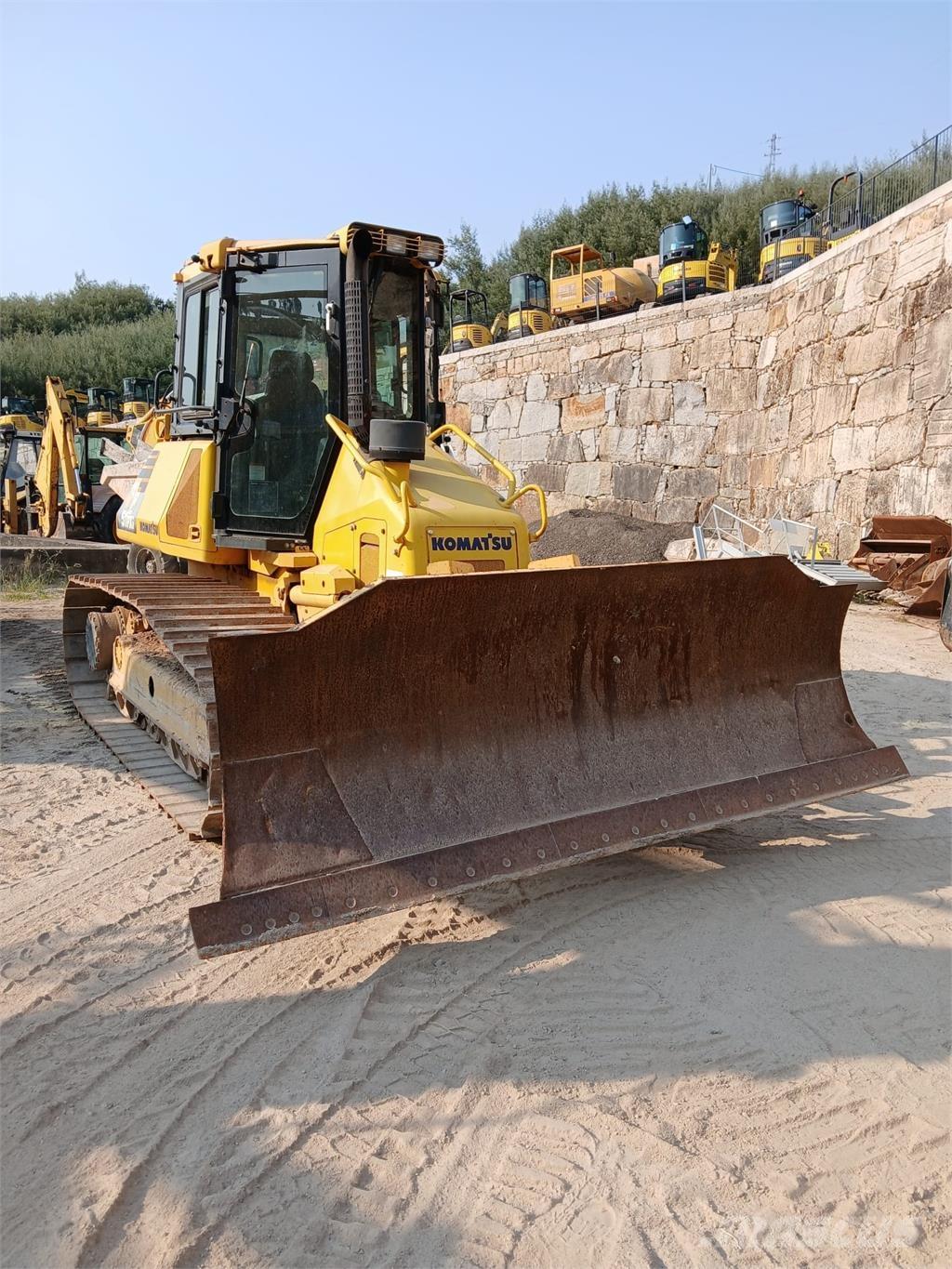 Komatsu D51PXI-22 Poseur de canalisation
