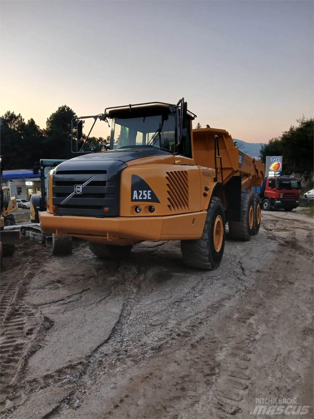 Volvo A25E Mini tombereau