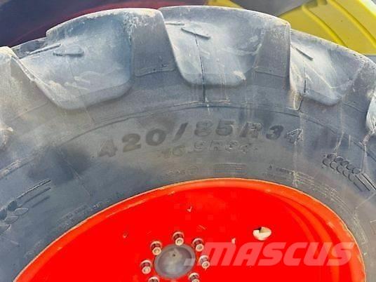 CLAAS CELTIS 446 RX Tracteur